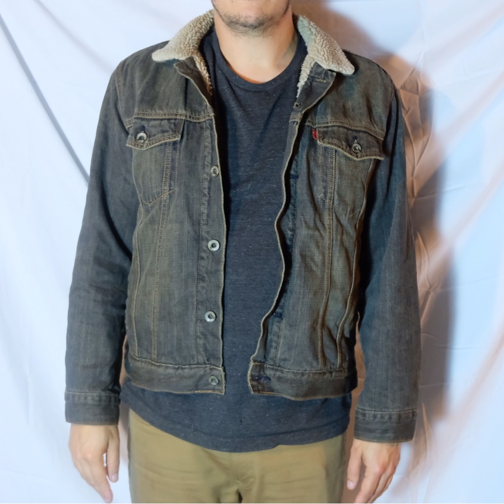 Grey Levi’s jean jacket men’s S